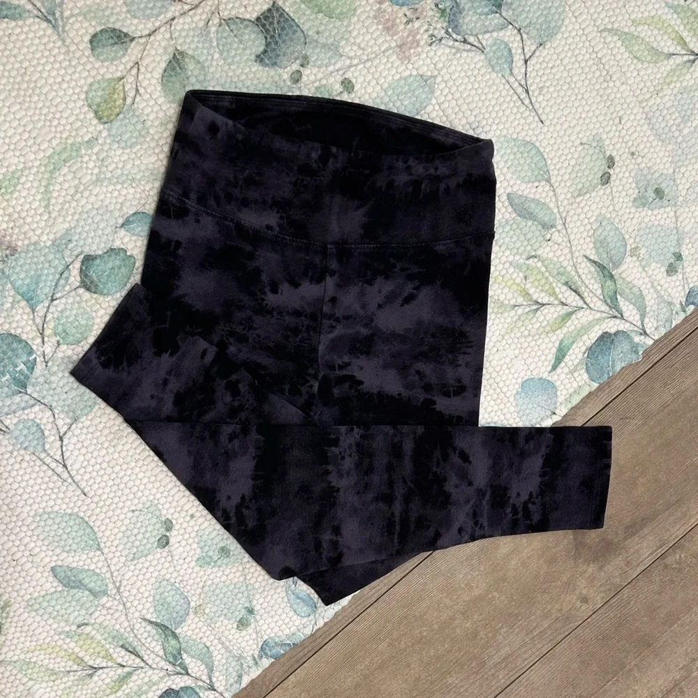 SO Girls Black Gray Tie-Dye Athletic Athleisure Leggings Size Medium